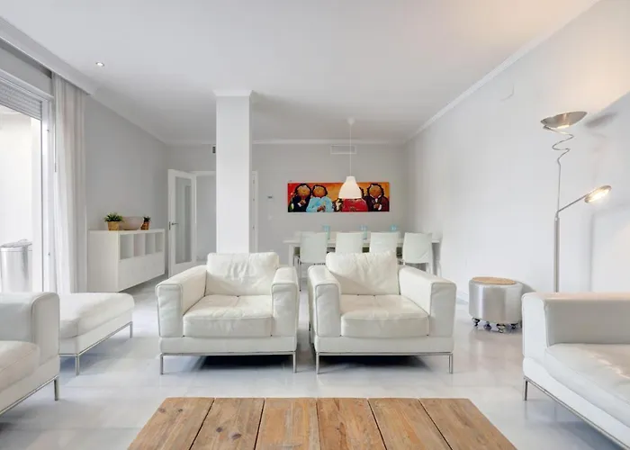 Mirador De La Cala إِستيبونا